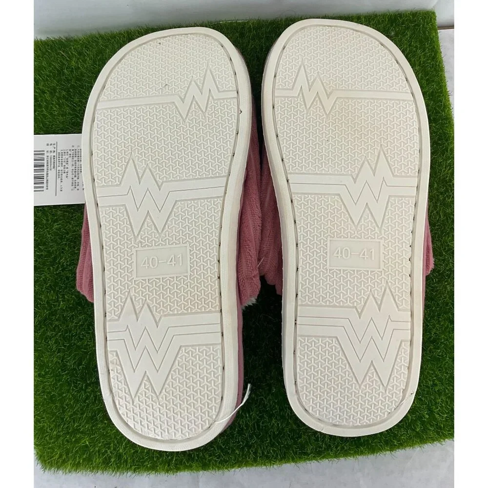 NEW PINK  Plush Lined Slippers Open Toe Design Size  medium Cozy Indoor House Sh - Picture 4 of 4